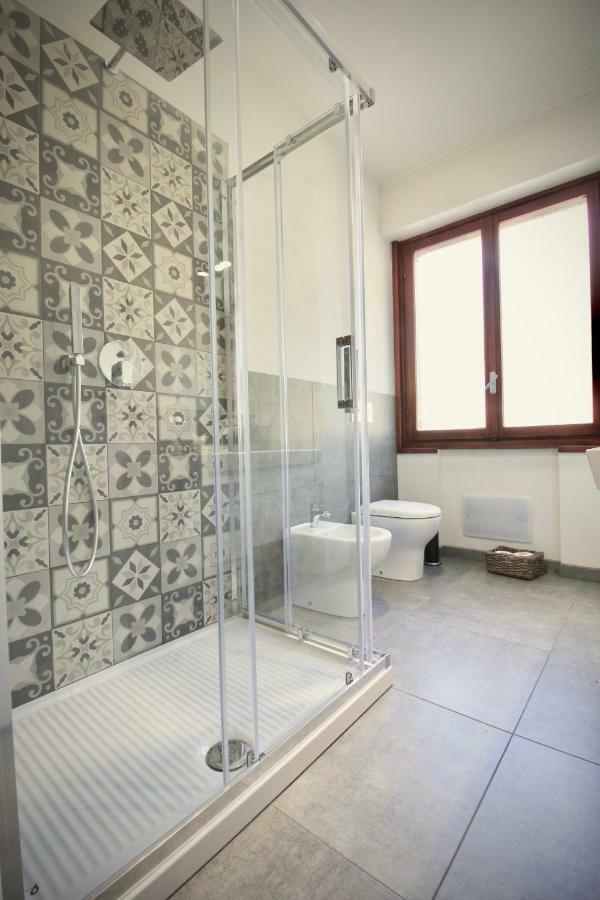 Pepe Nero Apartment Bordighera Exterior foto