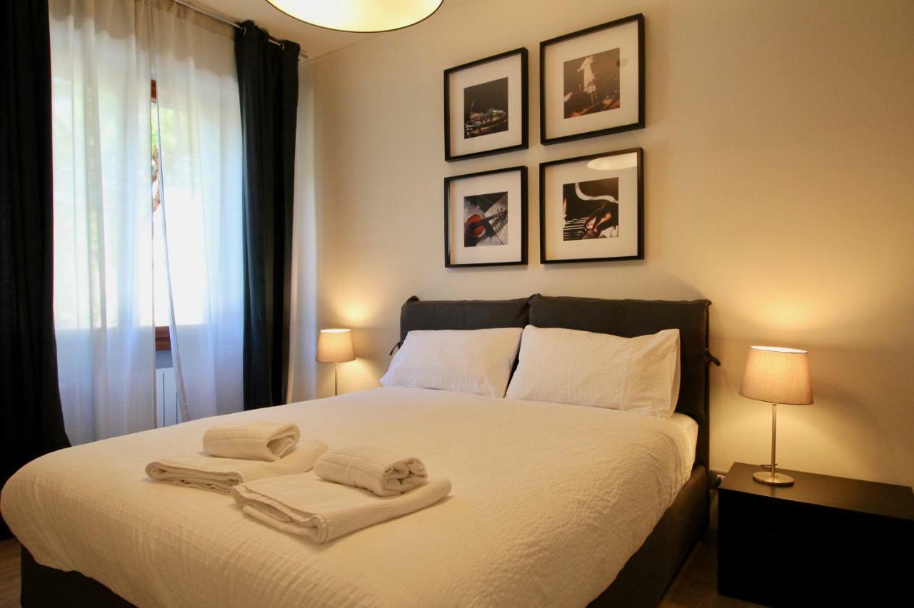 Pepe Nero Apartment Bordighera Exterior foto